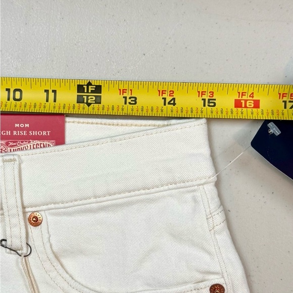 NWT Lucky Brand White Pink Floyd Frayed High Waist‎ Denim Mom Shorts Size… - Picture 10 of 15